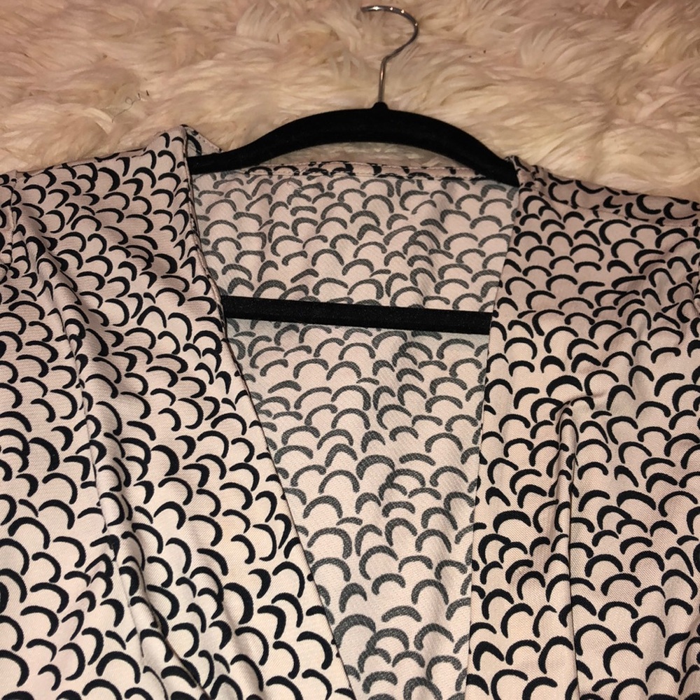 Long sleeve wrap dress - Picture 5 of 6